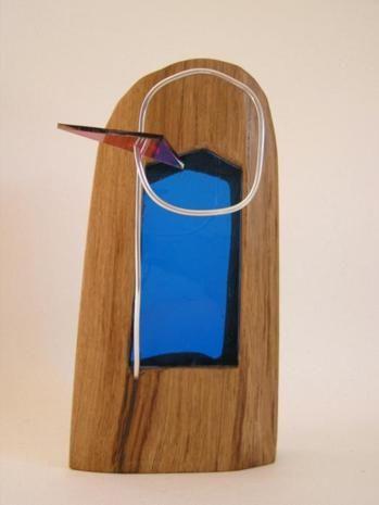 8in (20cm)