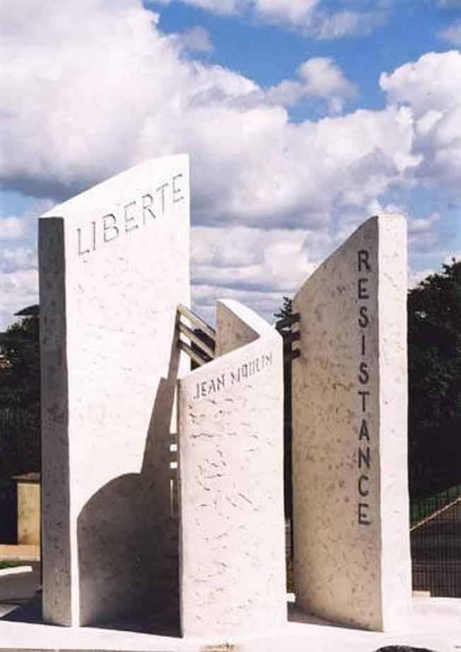 Liberty 2002 - Concrete 17 ft.high - Chateauneuf High School Argenton-sur-Creuse 36